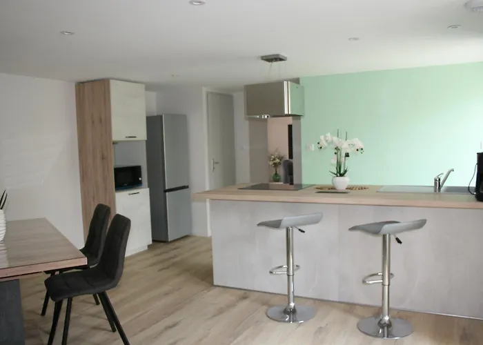 Les Nuits D'aldearde Apartment *